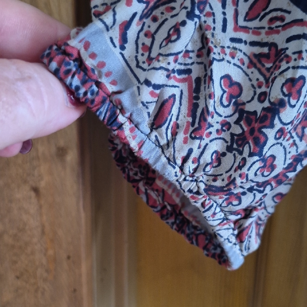 beachlunchlounge Floral Blouse in Navy and Pink - Picture 7 of 12